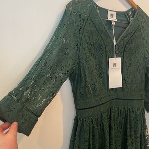 Vicky and Lucas Emerald Green Lace Dress Large